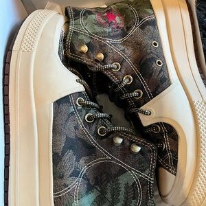 Converse All Star  Oat Milk /Roasted Grassy High-Top Men’s 8.5 , Women’s 10
